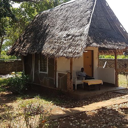 Shimoni Gardens Cottages 외부 사진